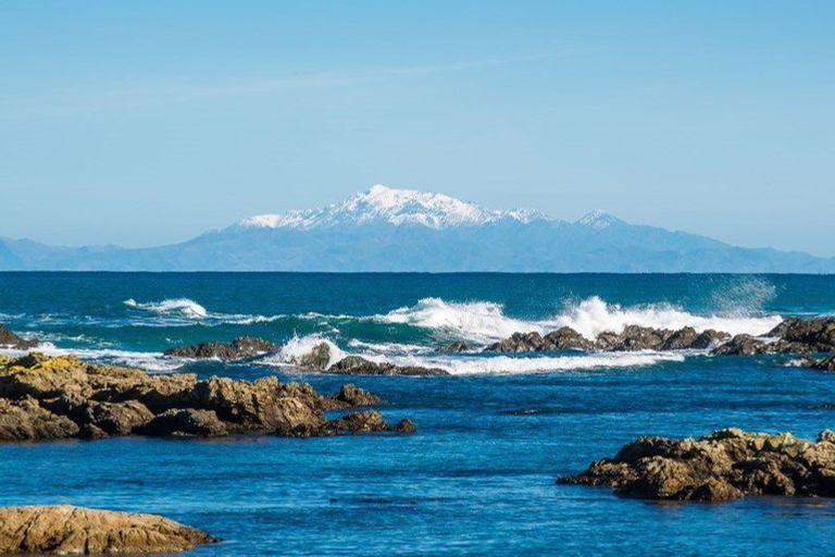 Photo of property in 7/74 Derwent Street, Island Bay, Wellington, 6023