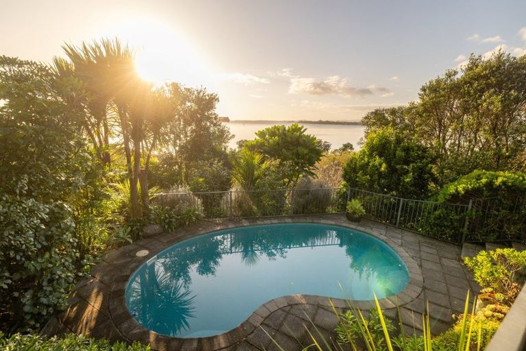 Photo of property in 17 Tinopai Drive, Omokoroa, 3114