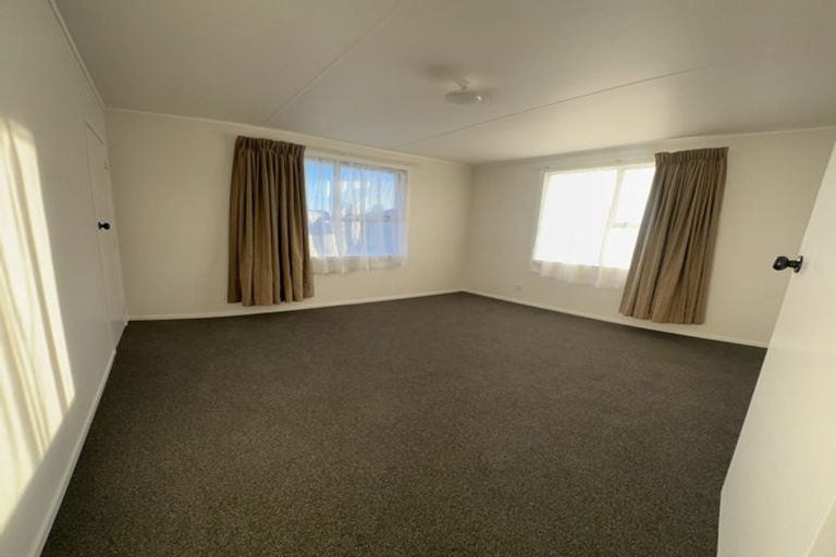 Photo of property in 6 Perry Place, Bader, Hamilton, 3206