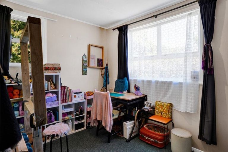 Photo of property in 33 Woodleigh Street, Frankleigh Park, New Plymouth, 4310