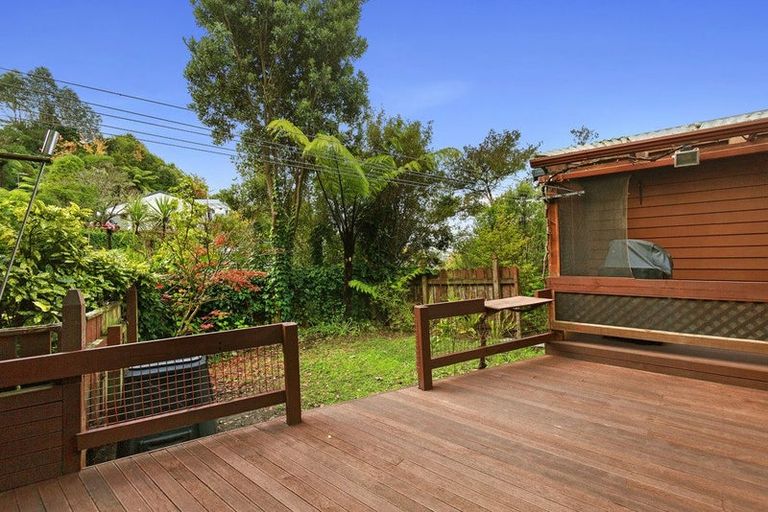 Photo of property in 24 Westhaven Drive, Tawa, Wellington, 5028