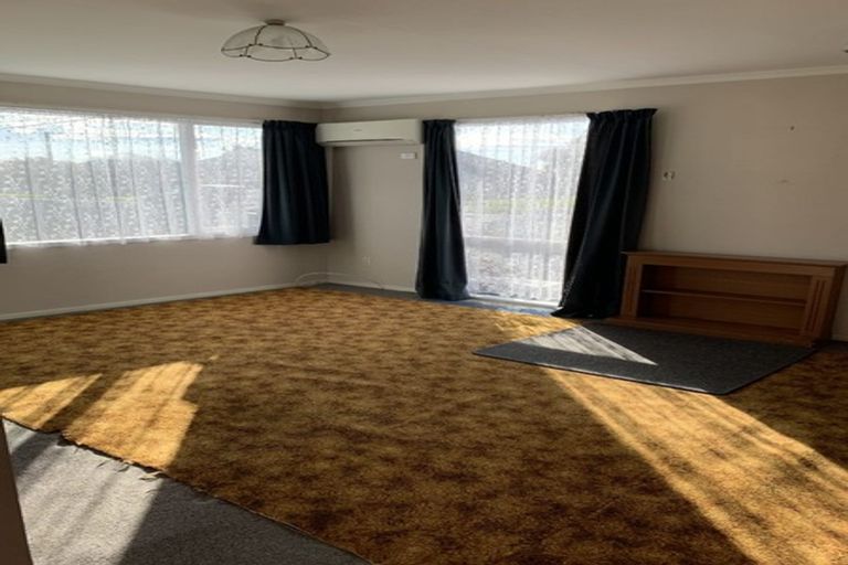 Photo of property in 1/118 Breezes Road, Avondale, Christchurch, 8061