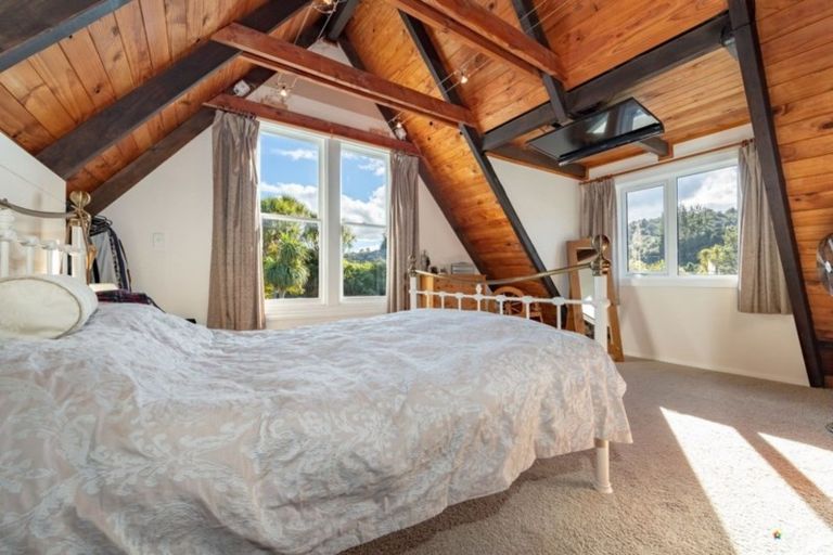 Photo of property in 246 Plateau Road, Te Marua, Upper Hutt, 5018