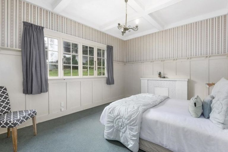 Photo of property in 1 Oakland Street, Andersons Bay, Dunedin, 9013