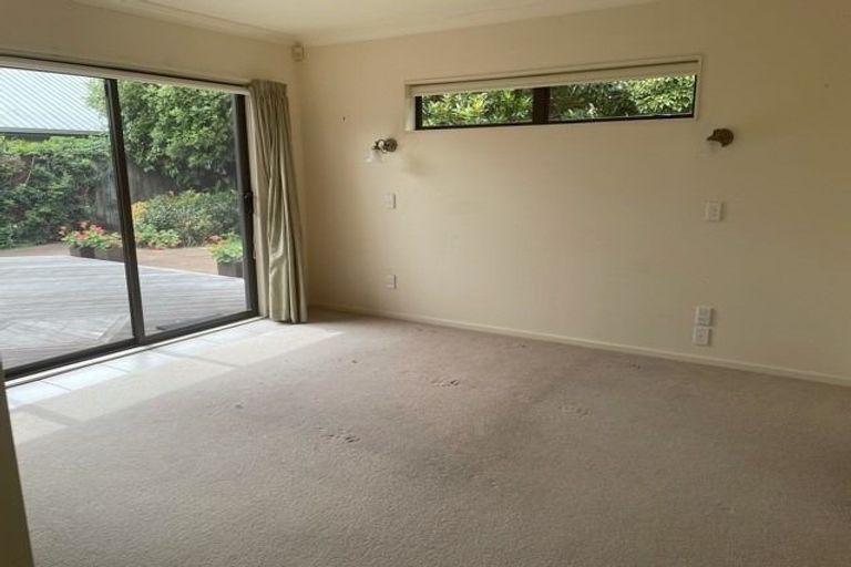 Photo of property in 16 Drumfearn Place, Rototuna, Hamilton, 3210