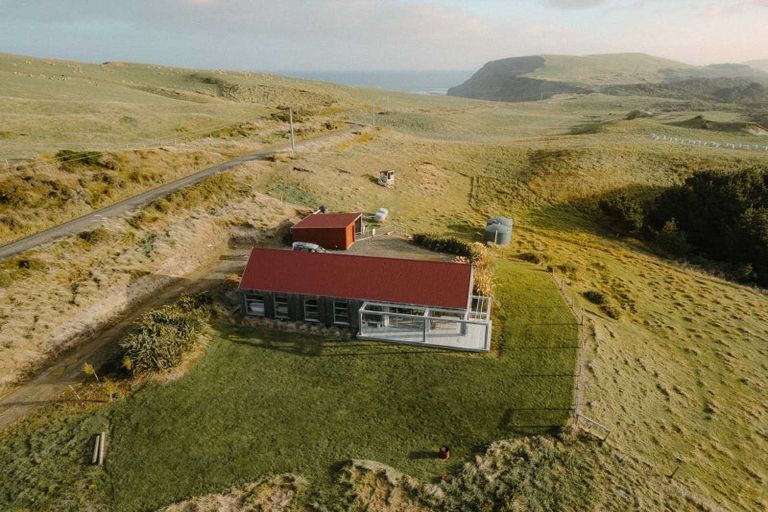 Photo of property in 120 Mair Road, Curio Bay, Tokanui, 9884