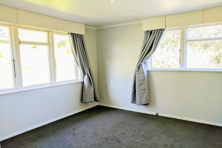 Photo of property in 21 King Crescent, Ranui, Porirua, 5024
