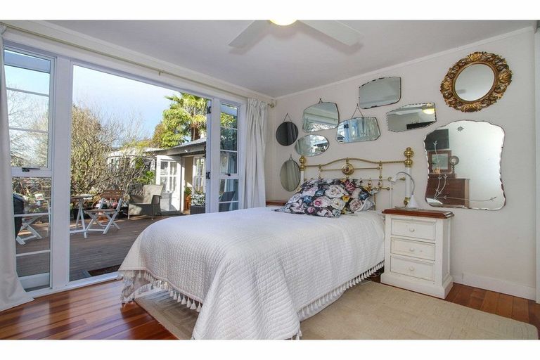 Photo of property in 1/162 Deep Creek Road, Torbay, Auckland, 0630