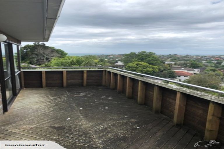 Photo of property in 64 Arran Road, Browns Bay, Auckland, 0630