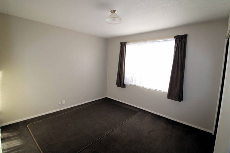 Photo of property in 8 Peckham Lane, Woolston, Christchurch, 8062