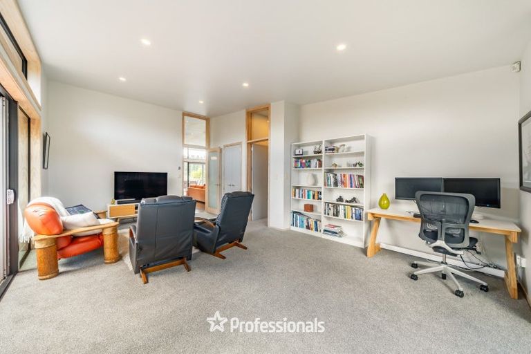 Photo of property in 12 Mount Marua Way, Timberlea, Upper Hutt, 5018