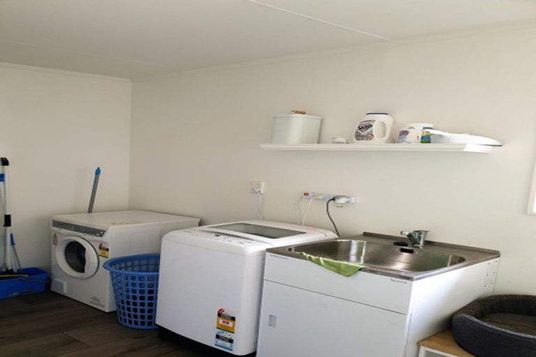 Photo of property in 79a Peat Street, Whanganui, 4500