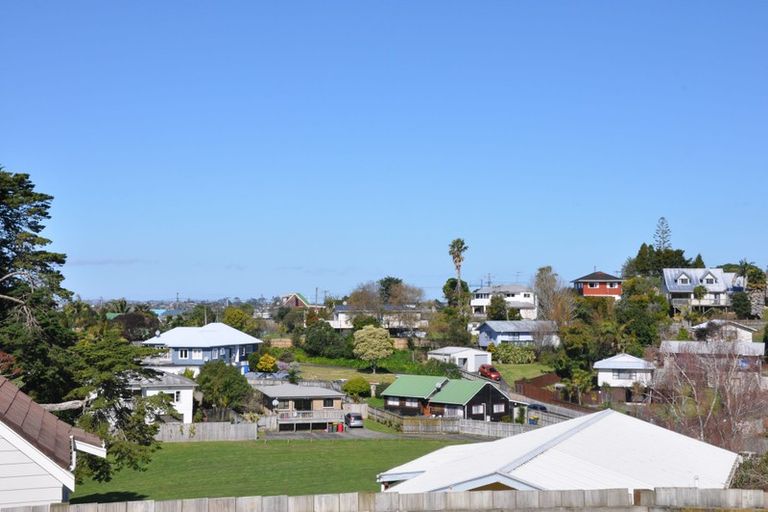 Photo of property in 52a Keegan Drive, Massey, Auckland, 0614