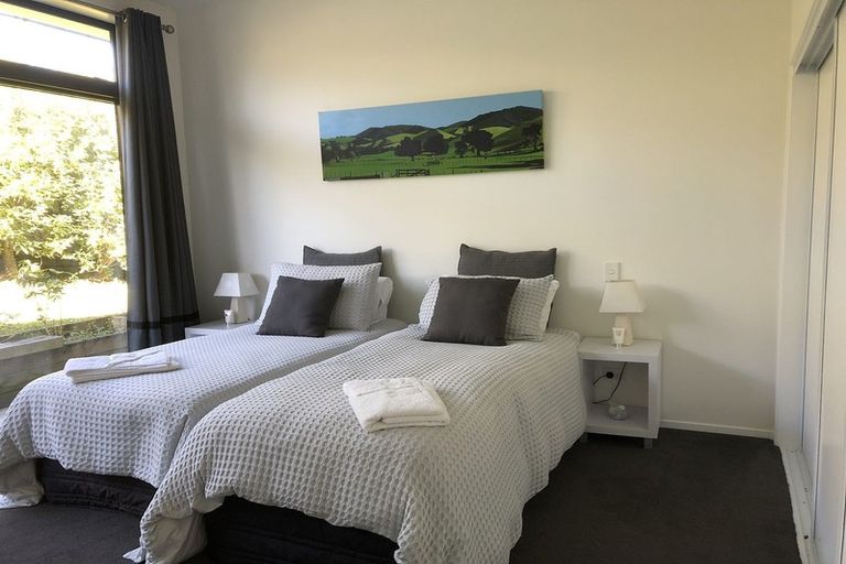 Photo of property in 36a Wicklam Lane, Greenhithe, Auckland, 0632