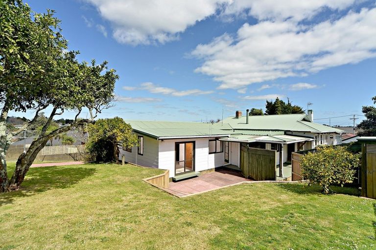 Photo of property in 6 West Street, Papakura, 2110