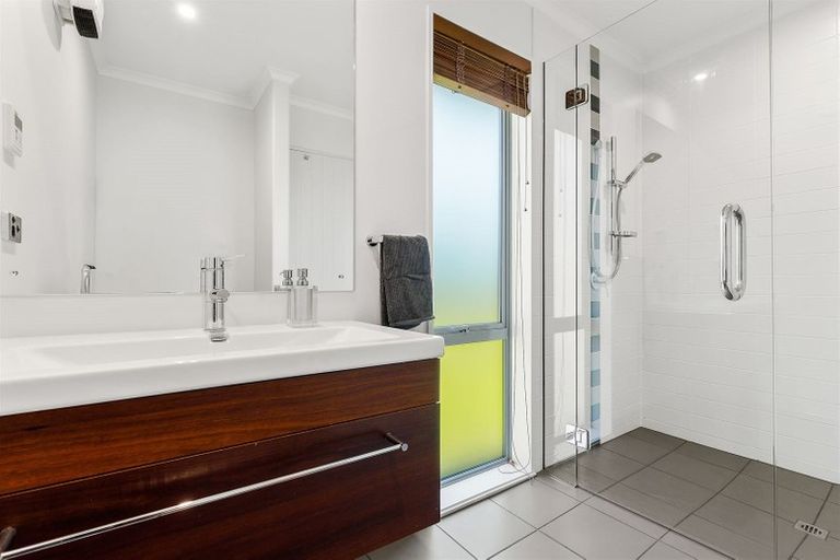 Photo of property in 23 Six Silvers Avenue, Halswell, Christchurch, 8025