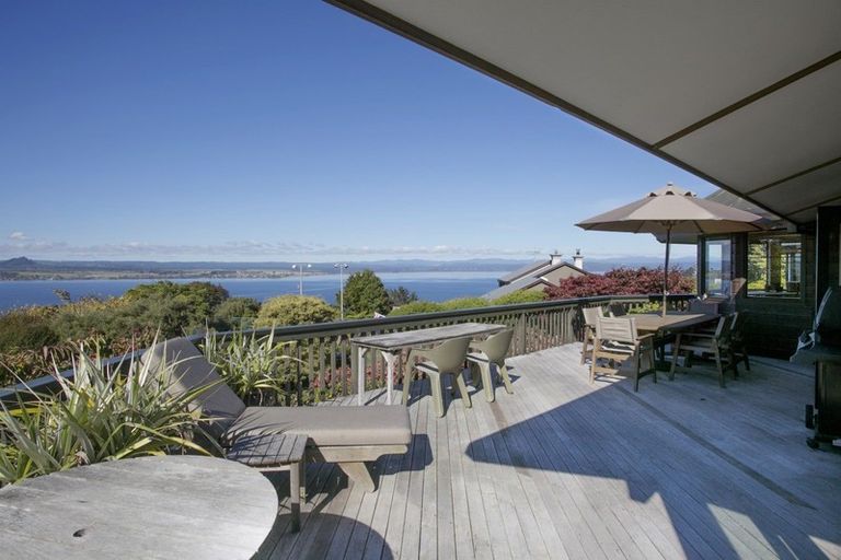 Photo of property in 43 Mapara Road, Acacia Bay, Taupo, 3385