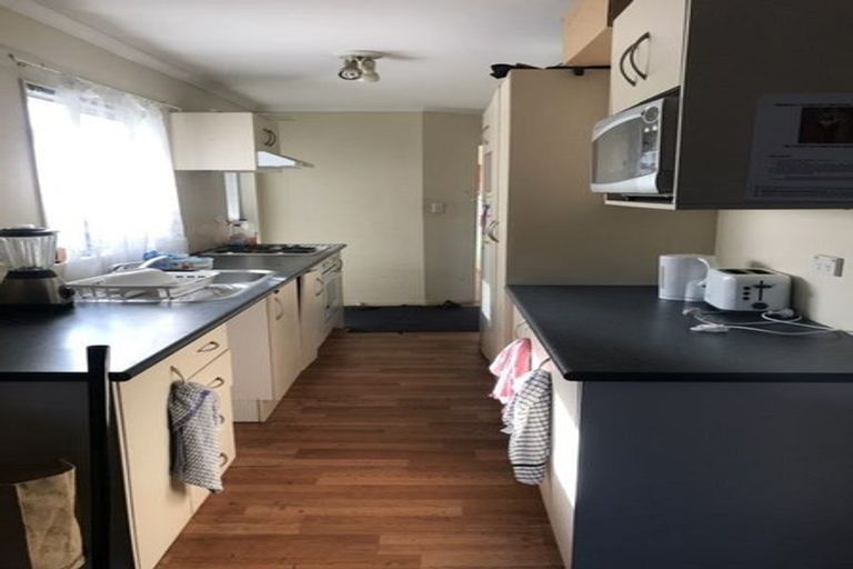 Photo of property in 6 Hyperion Drive, Randwick Park, Auckland, 2105