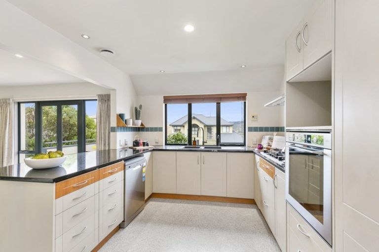 Photo of property in 47 Waverton Terrace, Churton Park, Wellington, 6037