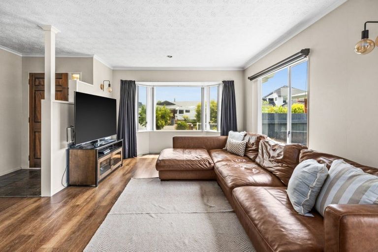 Photo of property in 53 Auckland Road, Greenmeadows, Napier, 4112