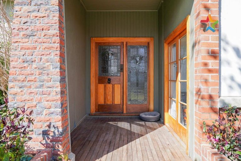 Photo of property in 1 Home Street, Winton, 9720