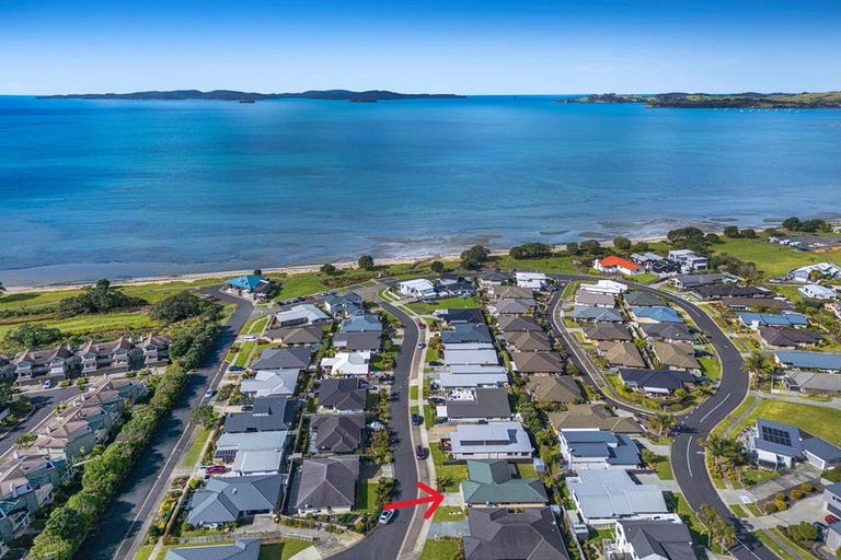 Photo of property in 17 Trevally Place, Snells Beach, 0920