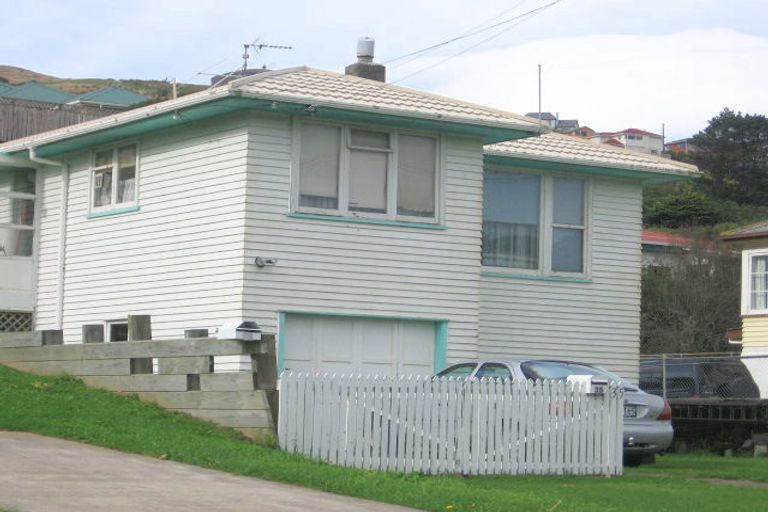 Photo of property in 35 Duncan Street, Tawa, Wellington, 5028
