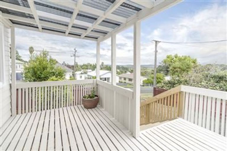 Photo of property in 40 Puriri Street, Helensville, 0800
