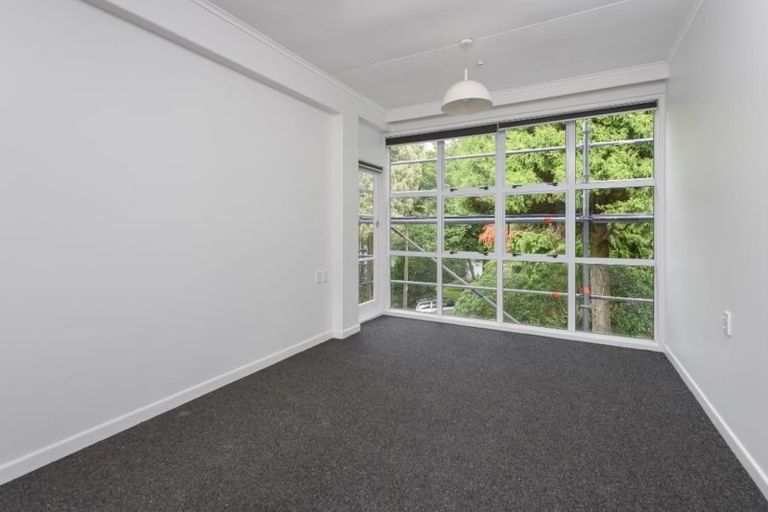 Photo of property in 146 Glenmore Street, Northland, Wellington, 6012
