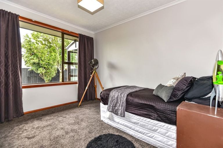 Photo of property in 105 Prestons Road, Redwood, Christchurch, 8051