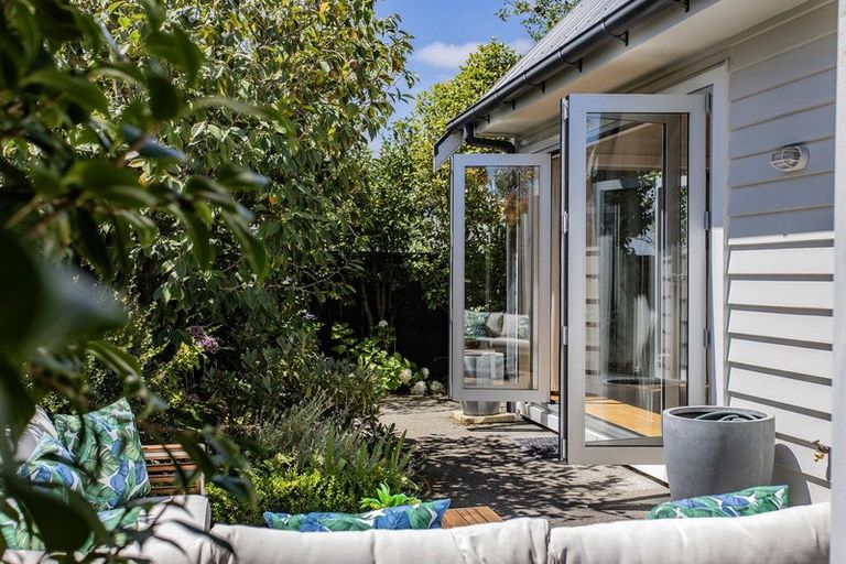 Photo of property in 19 Shrewsbury Street, Merivale, Christchurch, 8014