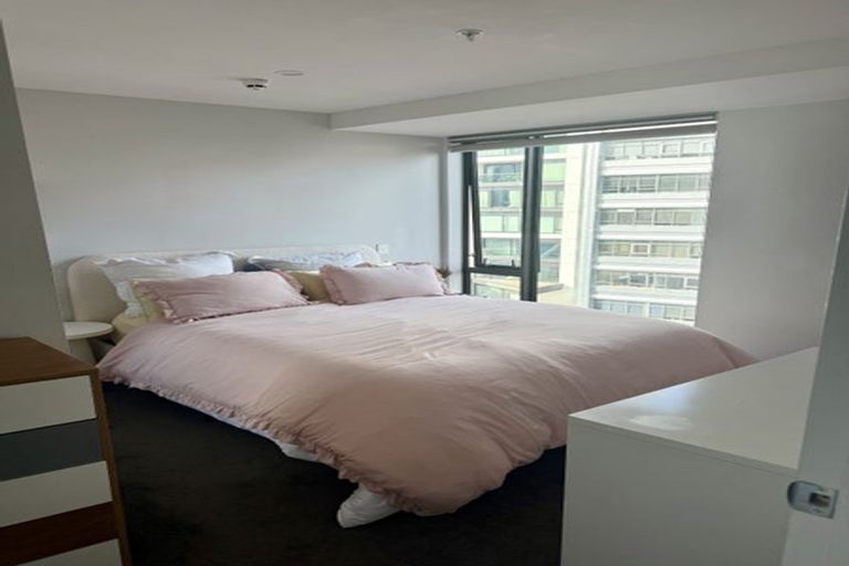 Photo of property in Pinnacle Apartments, E802/160 Victoria Street, Te Aro, Wellington, 6011