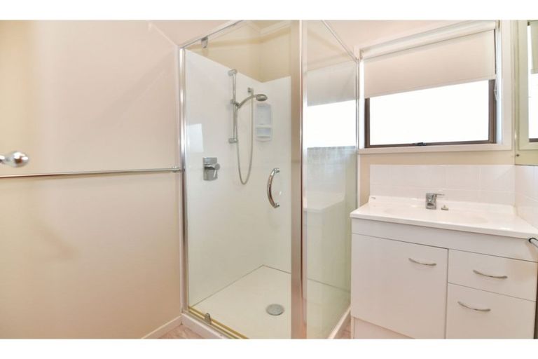 Photo of property in 178b Centreway Road, Orewa, 0931