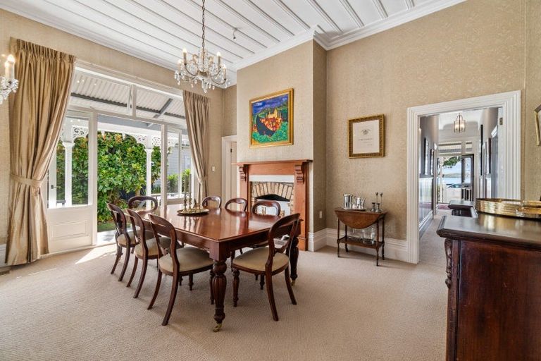 Photo of property in 42 King Edward Parade, Devonport, Auckland, 0624