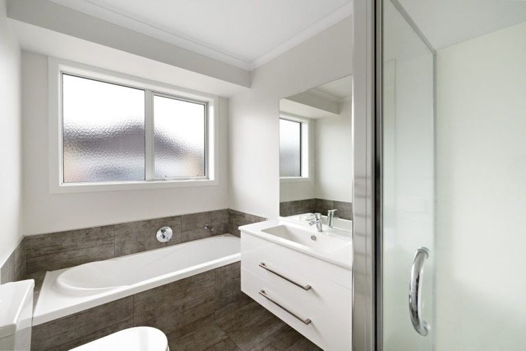 Photo of property in 34 Richardson Road, Omokoroa, 3114