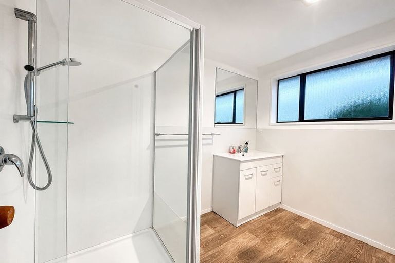 Photo of property in 2/6 Pyatt Place, Redwood, Christchurch, 8051