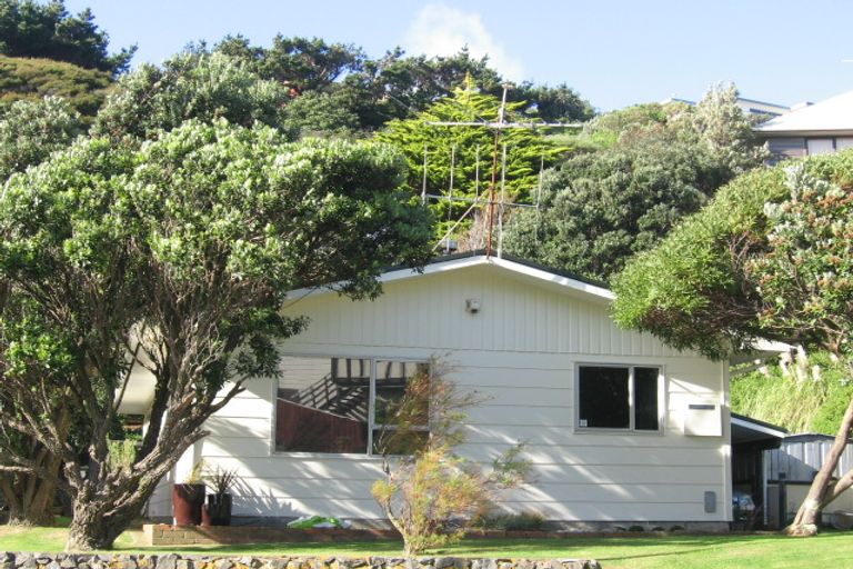 Photo of property in 104 Pope Street, Camborne, Porirua, 5026