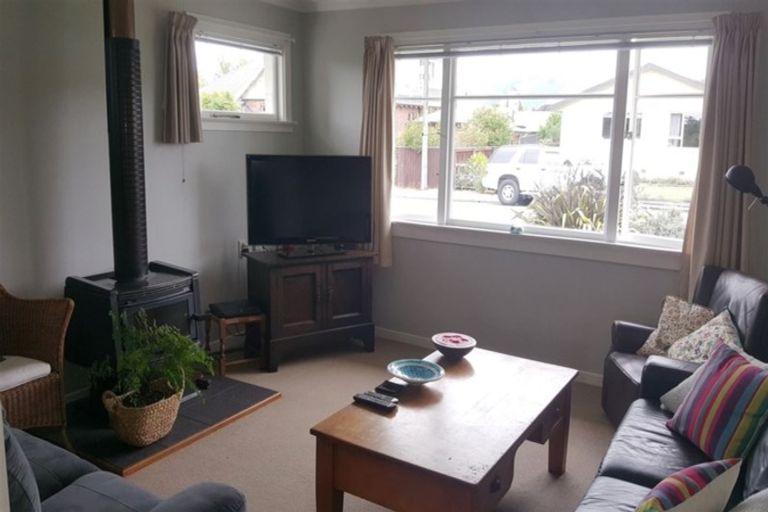 Photo of property in 4 Meyer Street, Waimate, 7924