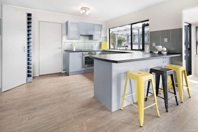 Photo of property in 3/248 Sturges Road, Henderson, Auckland, 0612