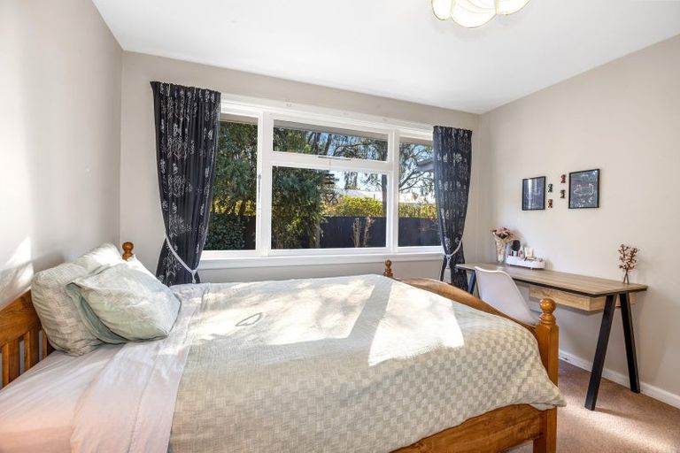 Photo of property in 19 Landsdowne Terrace, Cashmere, Christchurch, 8022