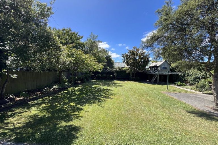 Photo of property in 12 Kensington Avenue, Mairehau, Christchurch, 8013