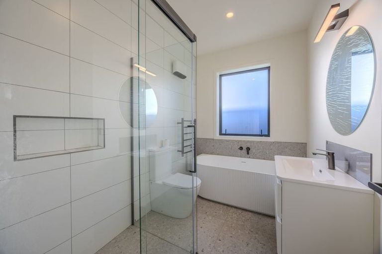 Photo of property in 21 Dunn Street, Lake Hawea, 9382