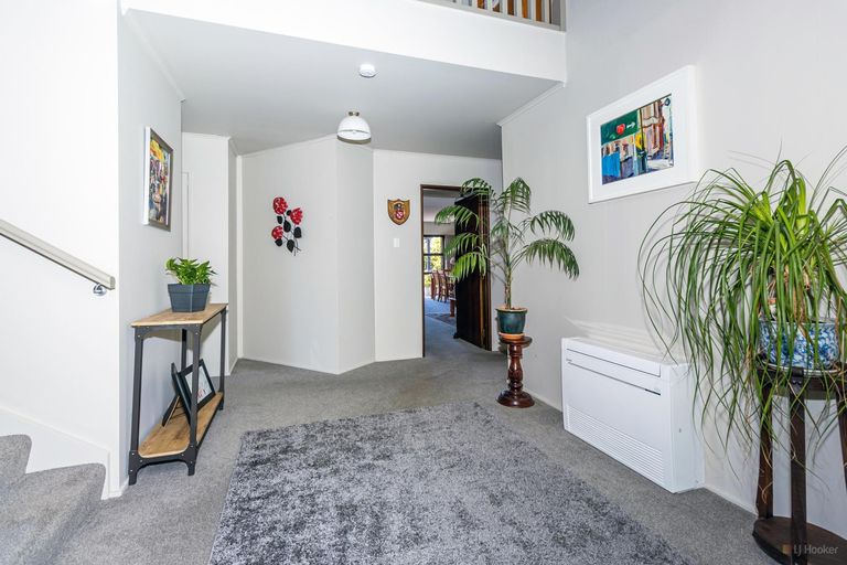 Photo of property in 30 Forest Road, Geraldine, 7930