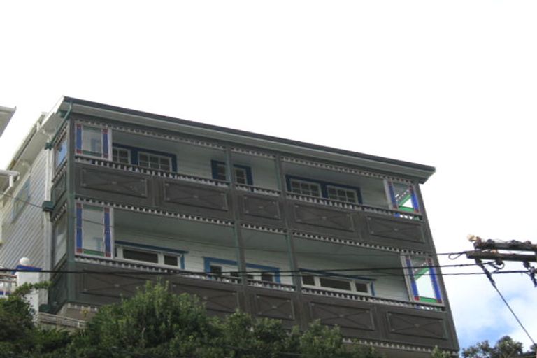 Photo of property in 5 Lindum Terrace, Roseneath, Wellington, 6011