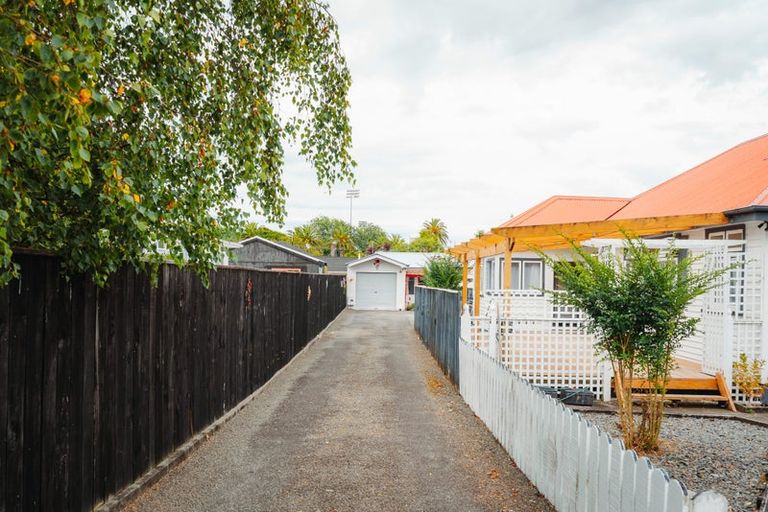 Photo of property in 27 Stanley Street, Levin, 5510