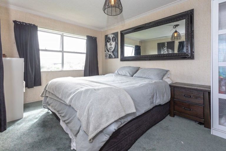 Photo of property in 320 Ocean Road, Whangamata, 3620