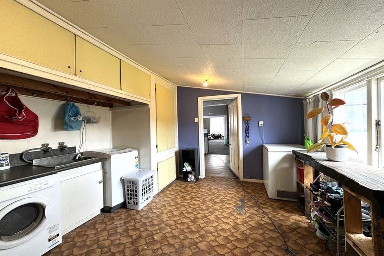 Photo of property in 64 James Street, Balclutha, 9230