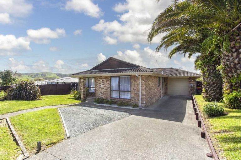 Photo of property in 59 Cabeleigh Drive, Helensville, 0800
