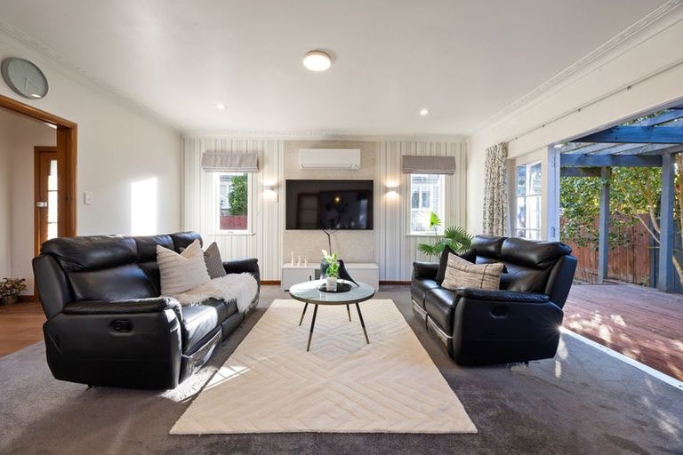 Photo of property in 6 Milburn Lane, Hillcrest, Hamilton, 3216