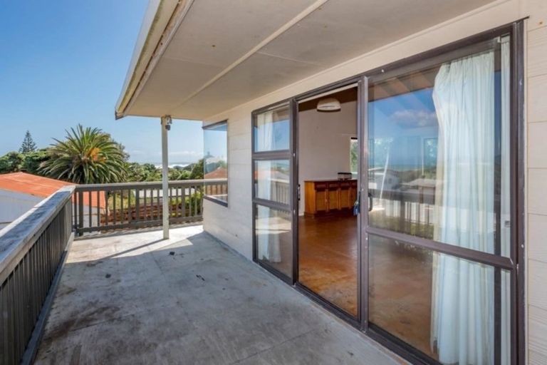 Photo of property in 11 Jane Street, Waikanae Beach, Waikanae, 5036